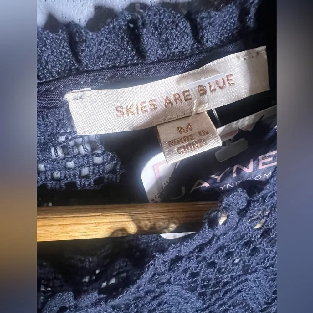 Skies Are Blue 90% cotton